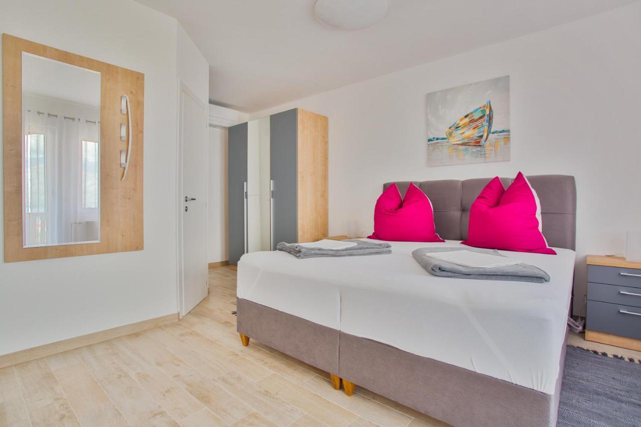 Kameni Put Apartment Razanac Ngoại thất bức ảnh